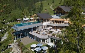 Almwellness-Resort Tuffbad
